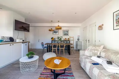 Cuisine ou kitchenette dans l'établissement Superb flat - 2BR- 4 P - Cannes