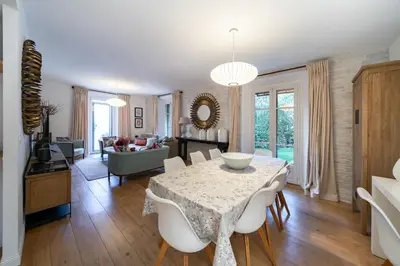 Coin salon dans l'établissement Contemporary house in the center of Cannes with a pool and relaxation area