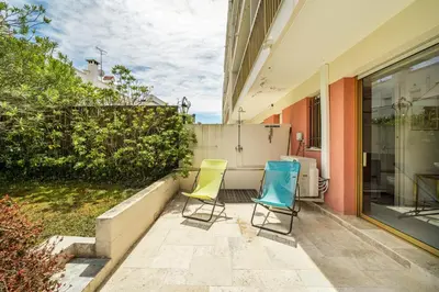 Balcon ou terrasse dans l'établissement Pleasant 2 bedroom with large terrace