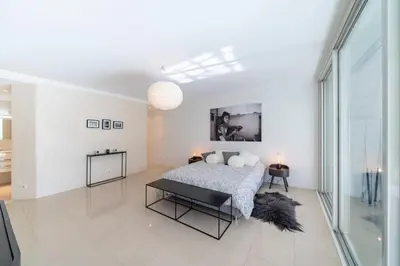 Un ou plusieurs lits dans un hébergement de l'établissement Brand new 3 bedrooms heart of Cannes