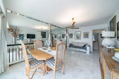 Coin salon dans l'établissement Apartment for 4 people in the heart of Cannes