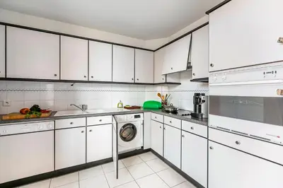 Cuisine ou kitchenette dans l'établissement Appartement Cannes Hyper Centre