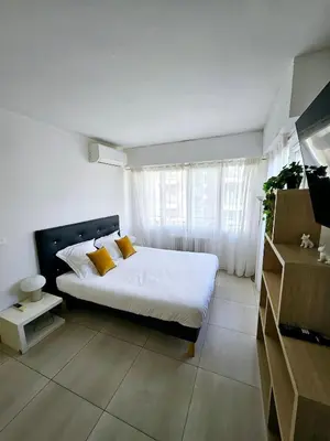 Un ou plusieurs lits dans un hébergement de l'établissement Appartement 2 pièces, emplacement de rêve Martinez