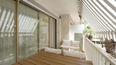 Balcon ou terrasse dans l'établissement Le Bristol 4 pièces luxe au centre de Juan les pins