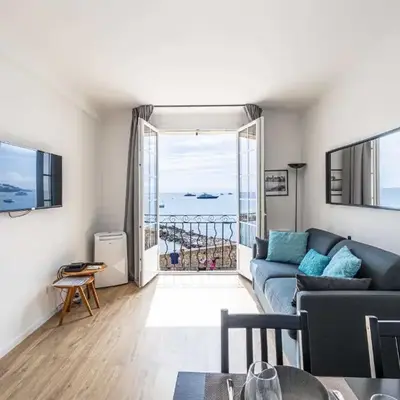 Magnificient 2 bedroom Flat sea view - Residence - Antibes Centre