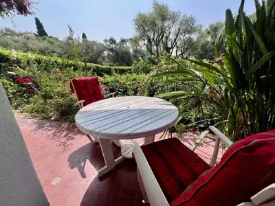Jardin de l'établissement L'Oranger d'Azur
