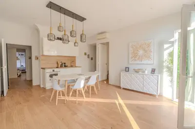 Plan de l'établissement Ideal Groupes & Familles 3 chambres - 10 pers - Hyper-centre Cannes