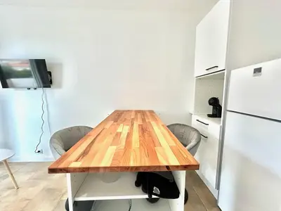 Cuisine ou kitchenette dans l'établissement Studio proche mer