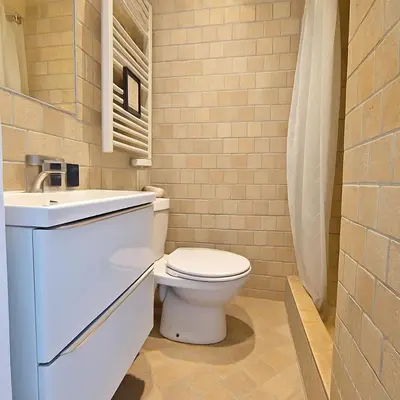 Salle de bains dans l'établissement Côté Vieil Antibes