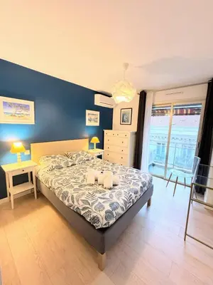 Un ou plusieurs lits dans un hébergement de l'établissement City Center Antibes