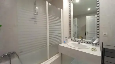 Salle de bains dans l'établissement Juan Flore