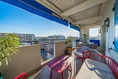Balcon ou terrasse dans l'établissement COZYSTAY - Charmant 3 pièces en dernier étage