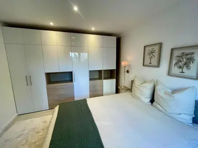 Un ou plusieurs lits dans un hébergement de l'établissement Spacious Group Stay in Antibes