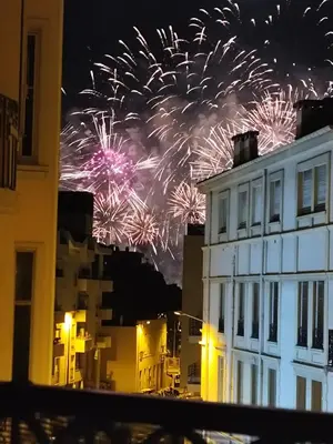 Plan de l'établissement Cannes centre superbe 3 pièces moderne 10 min à pied du Palais des festivals et croisette