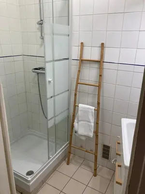 Salle de bains dans l'établissement Grand studio pointe croisette