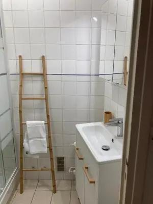 Salle de bains dans l'établissement Grand studio pointe croisette