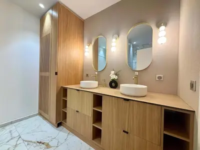 Salle de bains dans l'établissement SCARLETT 4 Bedroom next to the Croisette