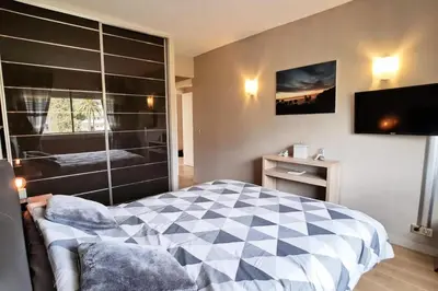Un ou plusieurs lits dans un hébergement de l'établissement Résidence 4p Terrasse & Vue Mer, Plage à 5 Min - 4P terrasse & vue mer, plage à 5 min MAE-1563