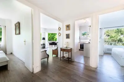 Télévision ou salle de divertissement dans l'établissement Résidence 3p Cosy, 6 Minutes à Pied Des Plages - 3P cosy, 6 minutes à pied des plages MAE-1633
