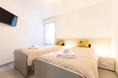 Un ou plusieurs lits dans un hébergement de l'établissement Résidence 3p Terrasse Et Piscine à 15min à Pied Du Palais - 3P terrasse et piscine à 15min à pied du Palais MAE-1663