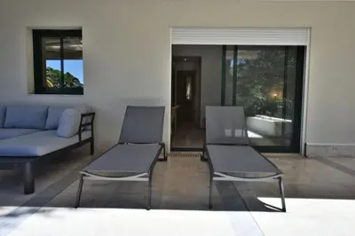 Coin salon dans l'établissement Résidence 4p Avec Grande Terrasse Et Piscine - 4P avec grande terrasse et piscine MAE-1693