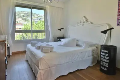 Un ou plusieurs lits dans un hébergement de l'établissement Résidence 2p Avec Terrasse Et Vue Mer à Deux Pas Des Plages - 2P avec Terrasse et Vue Mer à deux pas des Plages MAE-1733