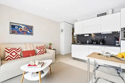 Cuisine ou kitchenette dans l'établissement Résidence Centre Ville De Cannes, 2p Moderne Avec Terrasse - Centre ville de Cannes, 2P moderne avec terrasse MAE-2133