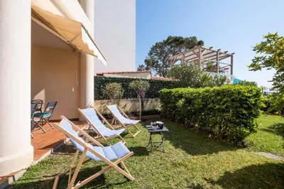 Jardin de l'établissement Résidence Rare ! Superbe 3 Pièces Avec Jardin Face à La Mer - RARE ! Superbe 3 pièces avec jardin face à la mer MAE-2143