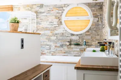 Cuisine ou kitchenette dans l'établissement Résidence Duplex En Toit-terrasse à Deux Pas De La Croisette - Duplex en toit-terrasse à deux pas de la Croisette MAE-2383