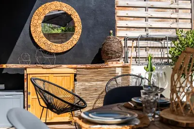 Coin salon dans l'établissement Résidence 2p Cozy Avec Jardin En Plein Coeur Du Palm Beach - 2P cozy avec jardin en plein coeur du Palm Beach MAE-2403