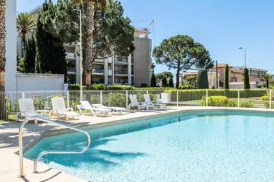 Piscine de l'établissement Résidence 3p De Standing, Piscine, Vue Mer, à 2 Pas Des Plages - 3P de standing, piscine, vue mer, à 2 pas des plages MAE-2423 ou située à proximité
