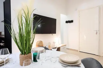 Télévision ou salle de divertissement dans l'établissement Résidence Appartement Moderne En Plein Centre Ville ! - Appartement moderne en plein centre ville ! MAE-2463