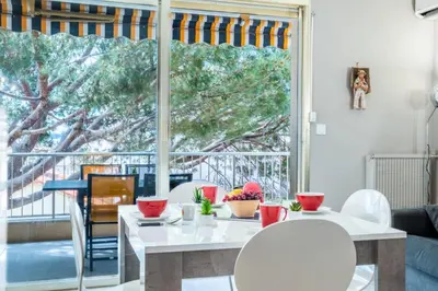 Coin salon dans l'établissement Résidence 2p Avec Terrasse, Vue Mer Et Parking - 2P avec terrasse, vue mer et parking MAE-2483