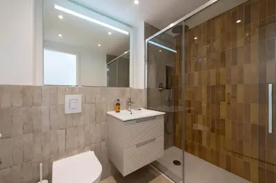 Salle de bains dans l'établissement Résidence Studio Terrasse 2 Min De La Croisette - Studio Terrasse 2 min de la Croisette MAE-3113