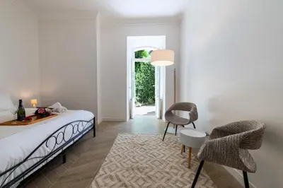 Un ou plusieurs lits dans un hébergement de l'établissement Résidence 4p Bourgeois Rez-de-jardin, Proche Croisette & Plages - 4P Bourgeois Rez-de-jardin, proche Croisette & Plages MAE-3243