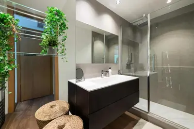 Salle de bains dans l'établissement Résidence 4p Vue Mer, Résidence De Standing Avec Piscine & Tennis - 4P Vue Mer, Résidence de Standing avec Piscine & Tennis MAE-4573