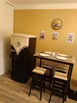 Coin salon dans l'établissement T2 Antibes - confort et cosy - piscine