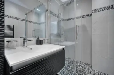 Salle de bains dans l'établissement Clod - 2 bedrooms - Parking - Wifi Air conditioning
