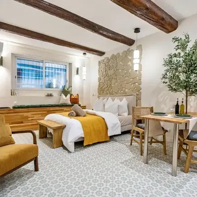 Antibes Old Town Apartment