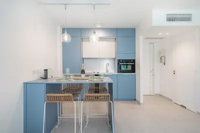 Cuisine ou kitchenette dans l'établissement Chic appartement 2 pièces