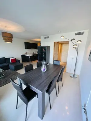 Télévision ou salle de divertissement dans l'établissement Residence Carlton Riviera