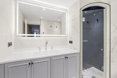 Salle de bains dans l'établissement Elegant Villa in Cap d'Antibes