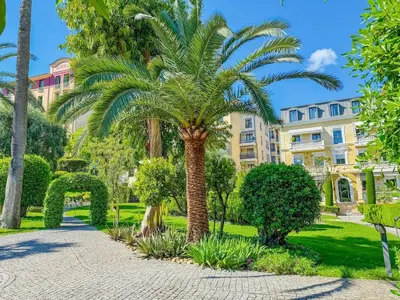 Jardin de l'établissement Terranova Cannes Terrace Accommodation