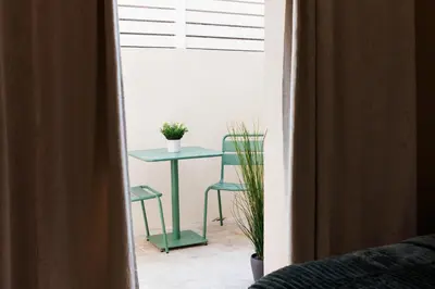 Plan de l'établissement Suite Cigale Verte avec terrasse et patio à Antibes