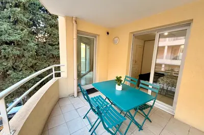 Balcon ou terrasse dans l'établissement Centre Juan-les-Pins - Proche Plages