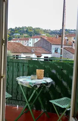 Balcon ou terrasse dans l'établissement Parenthèse azuréenne - T2 moderne et climatisé
