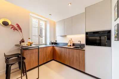 Cuisine ou kitchenette dans l'établissement Picasso 3 Chic and comfort 6 people- Attic apartment, offices