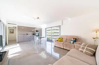 Plan de l'établissement Brand new 2 bedrooms heart of Cannes