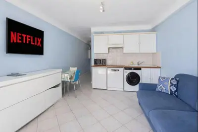 Cuisine ou kitchenette dans l'établissement Carlton