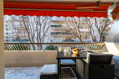 Balcon ou terrasse dans l'établissement 2P Proche Croisette et Centre Ville